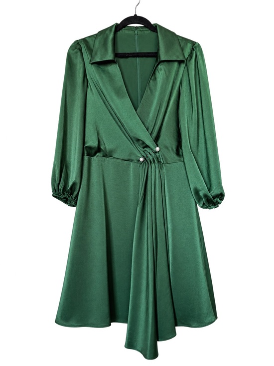 Vince Camuto Dresses & Skirts - VINCE CAMUTO Green Faux Pearl Detail Satin Shirtdress